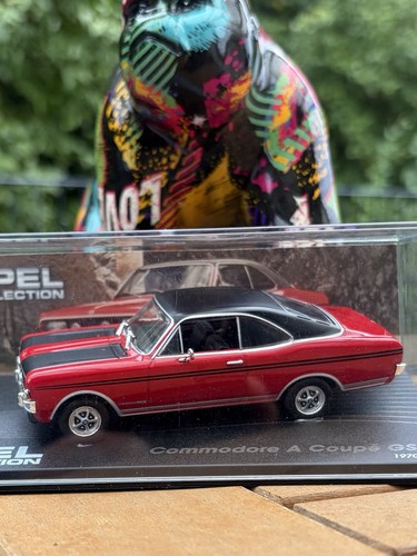 Comondore coupé e - /,