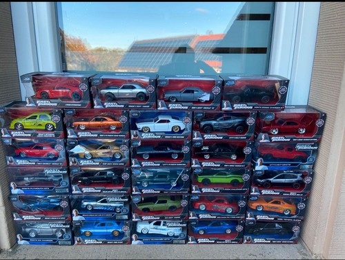 Modellautos fast - 1:32-1:43,